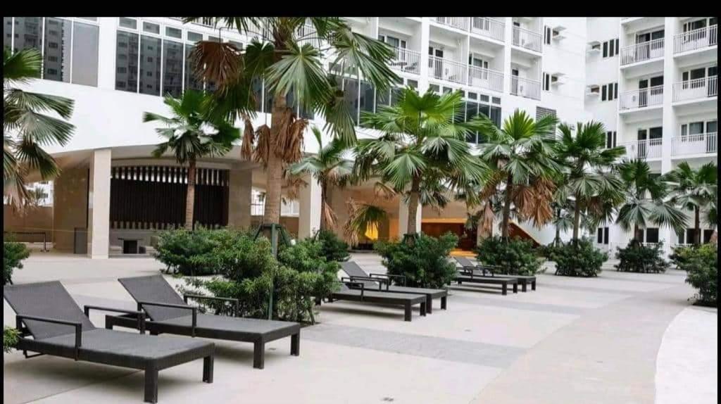 Sabina'S One Bedroom Condo At Shore Tower C Manila Exterior photo