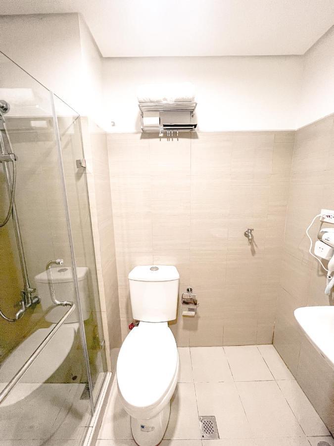 Sabina'S One Bedroom Condo At Shore Tower C Manila Exterior photo