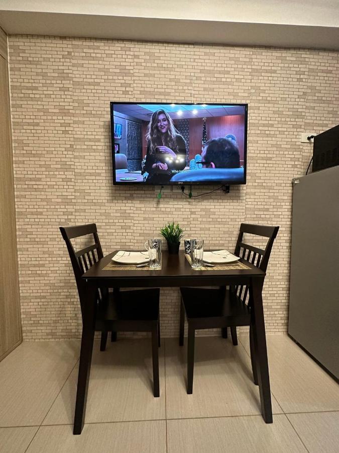 Sabina'S One Bedroom Condo At Shore Tower C Manila Exterior photo